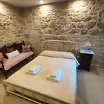 Varko House Apartment