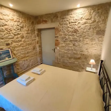 Appartement Varko House *