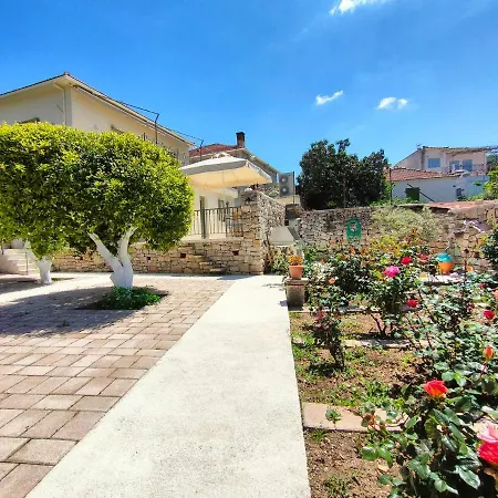 Varko House Apartman Vathí