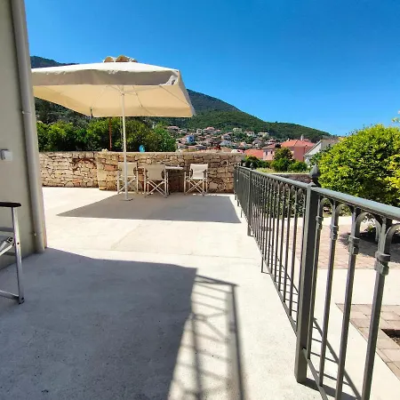 Apartmán Varko House *