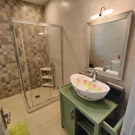 Апартаменты Varko House *