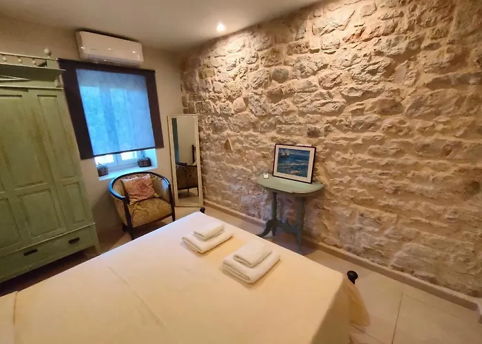 Varko House Appartement *