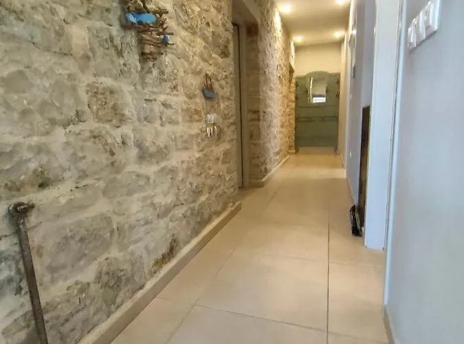 Appartement Varko House